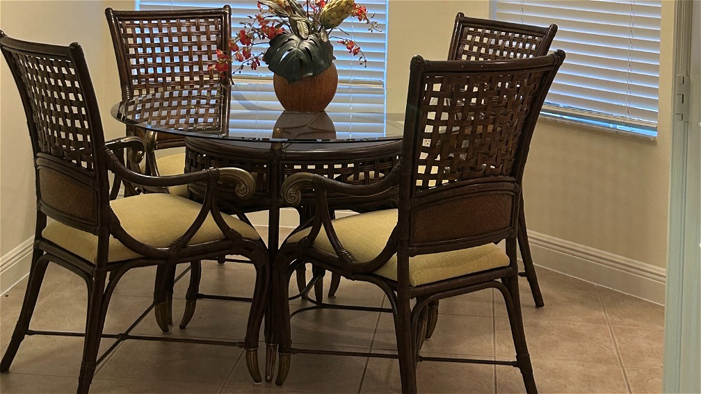 Listing# 25 Property Photo